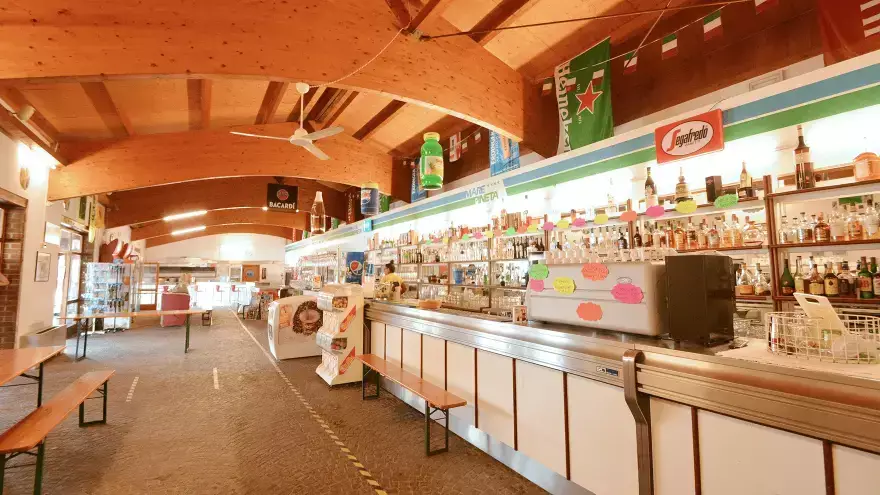 espace bar Mare Pineta Italie