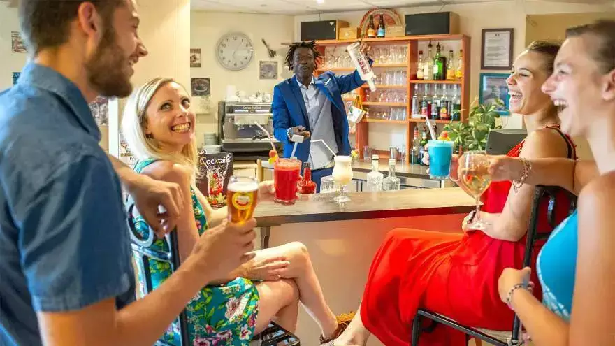 Espace bar animations conviviales