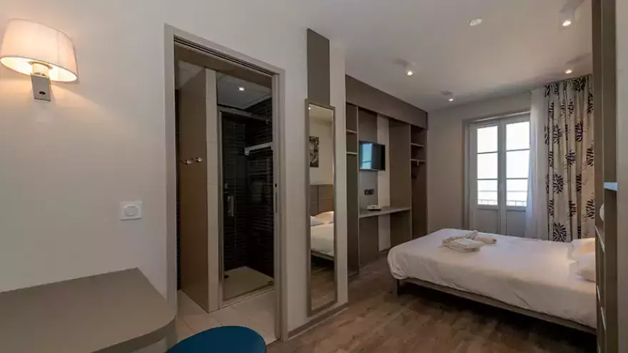 St Cast's room