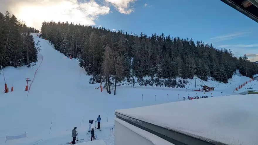 Vue sur les pistes depuis les chambres