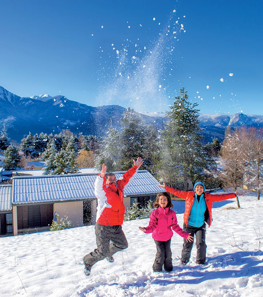 Les Hautes-Alpes à Savines en famille en hiver